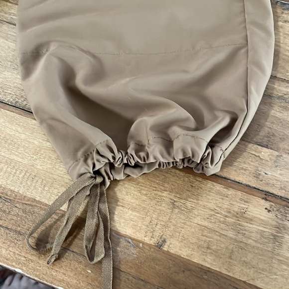 PATAGONIA capris, size 4 , saddle brown - Picture 7 of 7